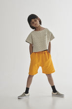 Load image into Gallery viewer, Little Creative opposite stich ss shirt (SZ 10yr-M)
